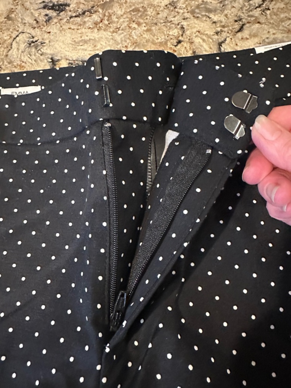 Liz Claiborne Bermuda Emma Shorts Black White Polka Dot New NWT Size 18 - Picture 8 of 9
